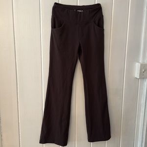 Boot cut yoga pant with pockets